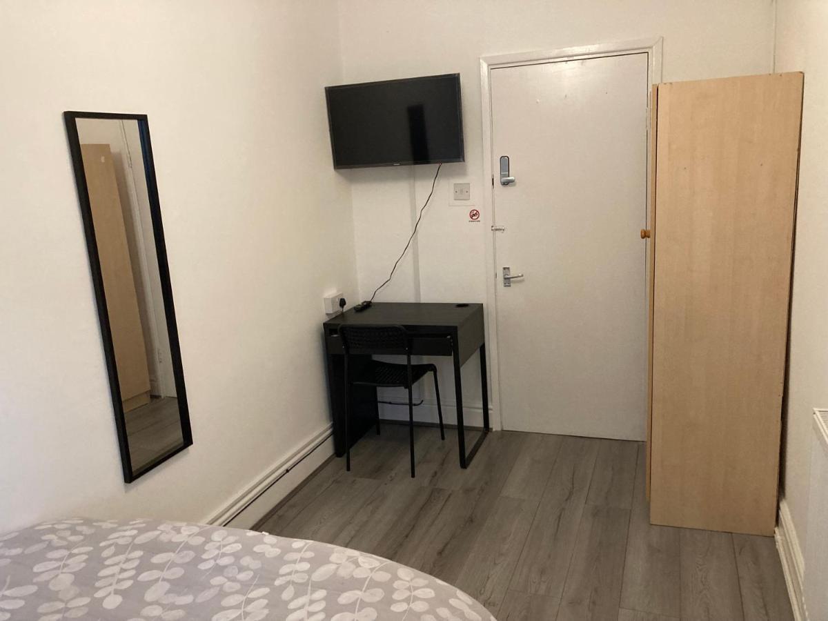 Chosen Rocky Lane Private Rooms Liverpool Buitenkant foto