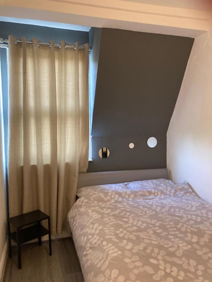 Chosen Rocky Lane Private Rooms Liverpool Buitenkant foto