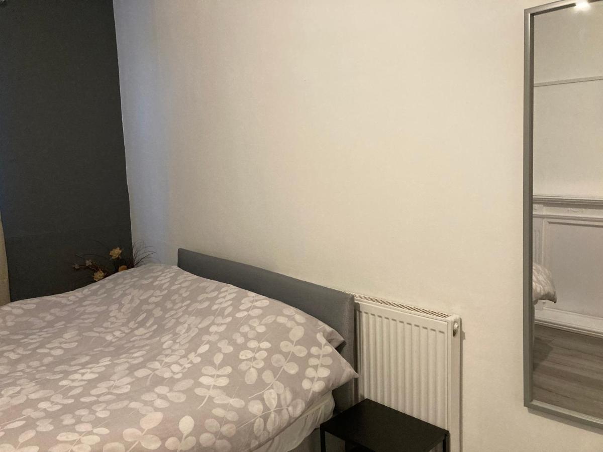Chosen Rocky Lane Private Rooms Liverpool Buitenkant foto