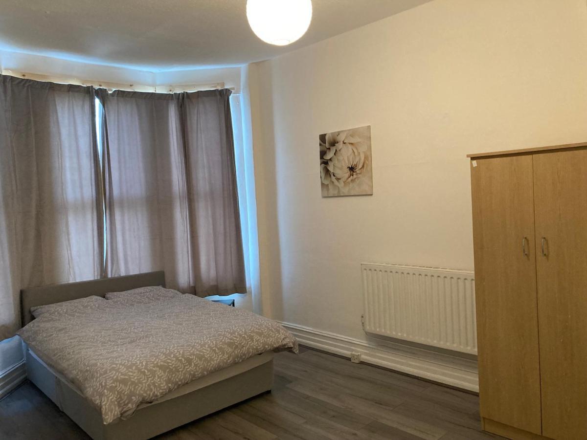 Chosen Rocky Lane Private Rooms Liverpool Buitenkant foto