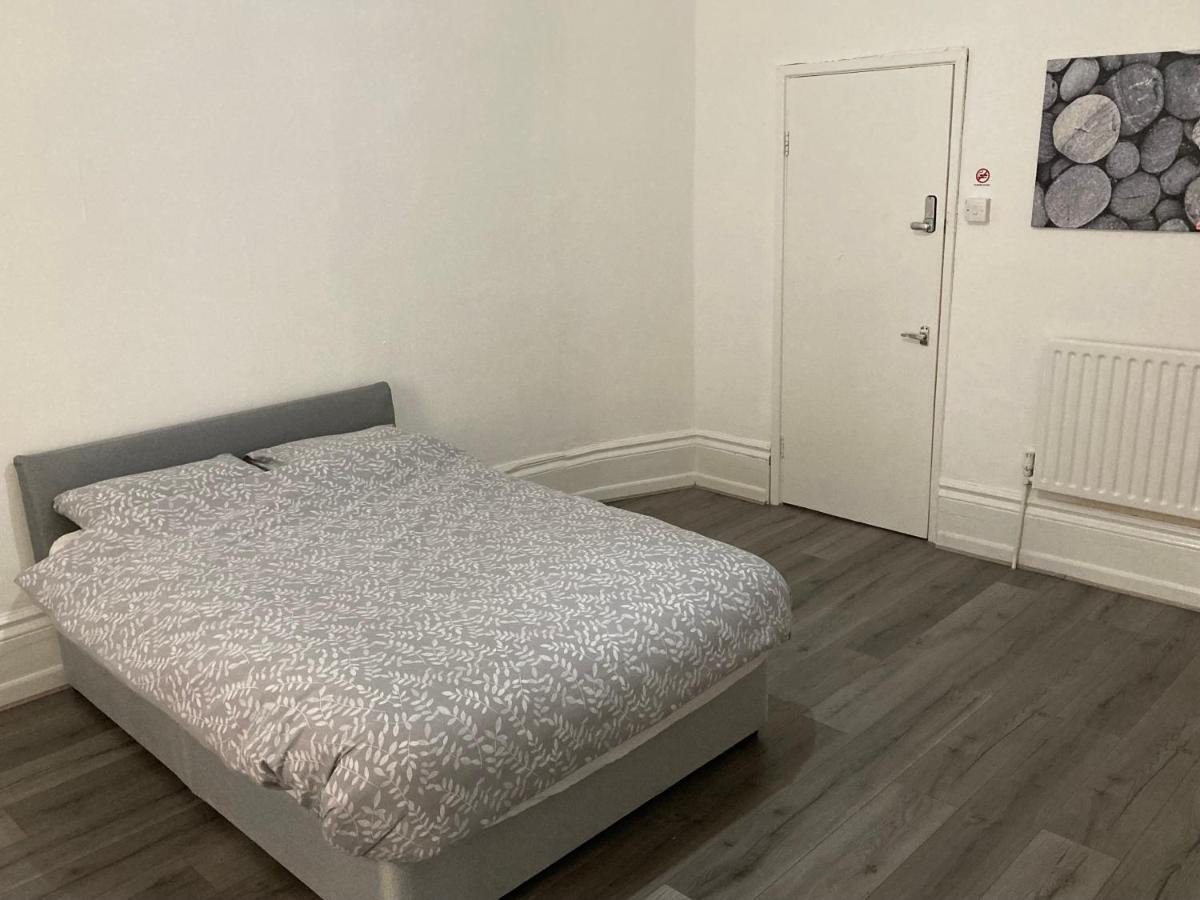 Chosen Rocky Lane Private Rooms Liverpool Buitenkant foto