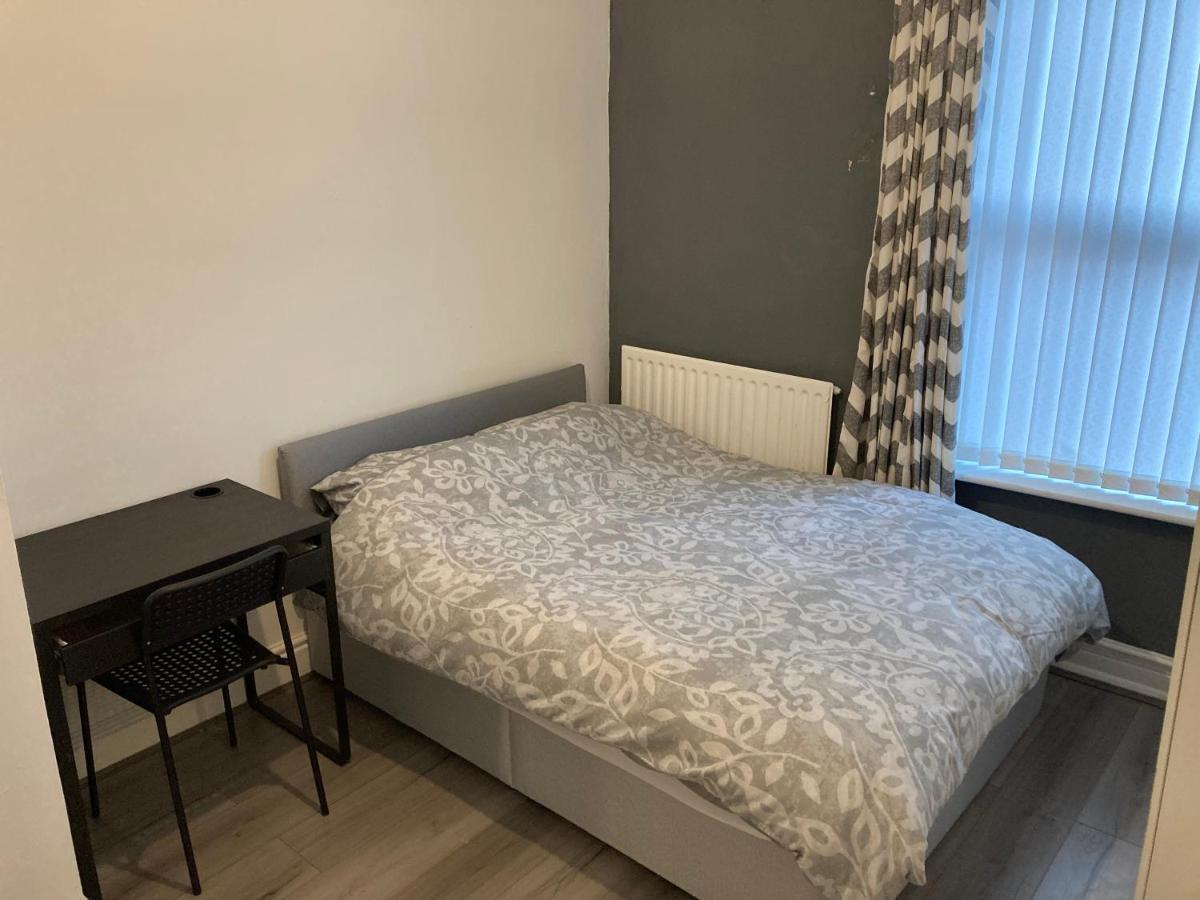 Chosen Rocky Lane Private Rooms Liverpool Buitenkant foto