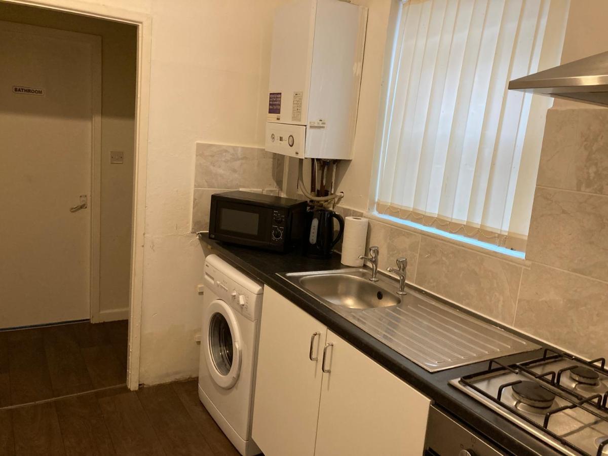 Chosen Rocky Lane Private Rooms Liverpool Buitenkant foto